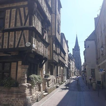 Au Coeur Du Vieux Bayeux, Logement De Charme公寓 外观 照片