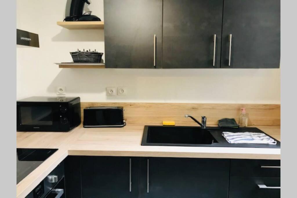 Au Coeur Du Vieux Bayeux, Logement De Charme公寓 外观 照片